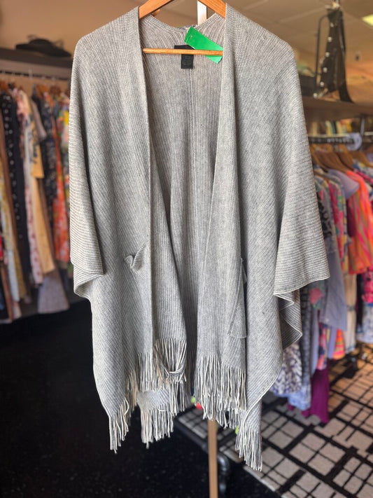 Steve Madden - Fringed Knit Poncho - Gray