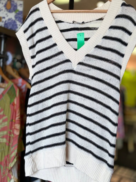 Zara - Striped V-Neck Sleeveless Sweater