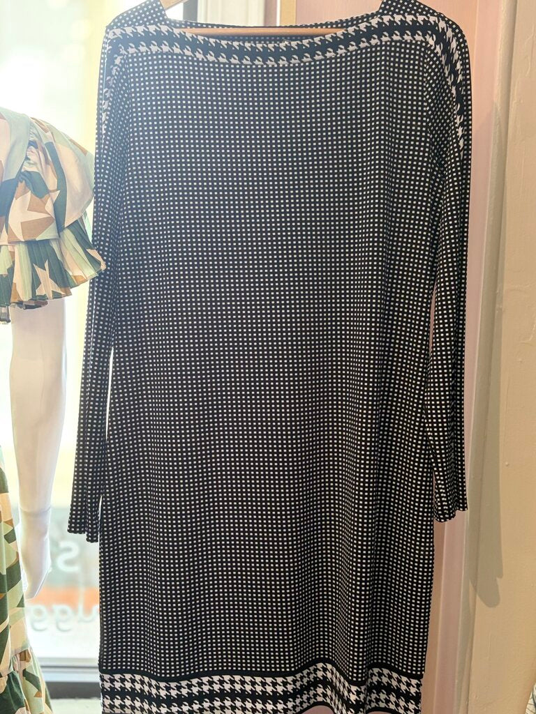 Michael Kors - Hargett LS Border Print Shift Dress - Black