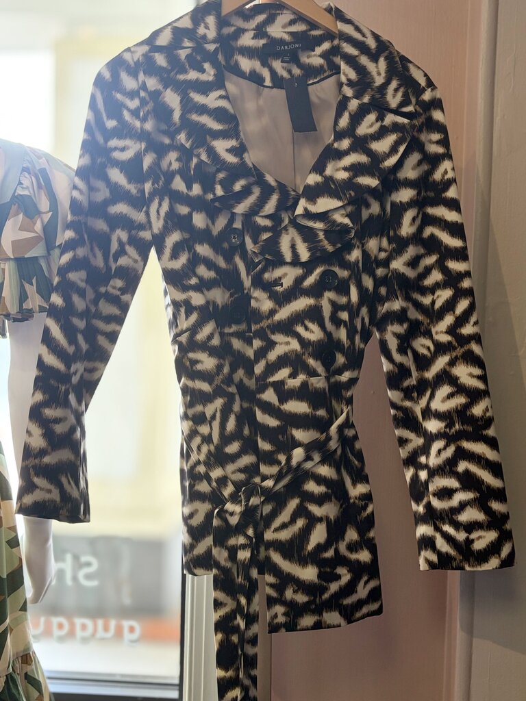 Darjoni - Leopard Print Jacket