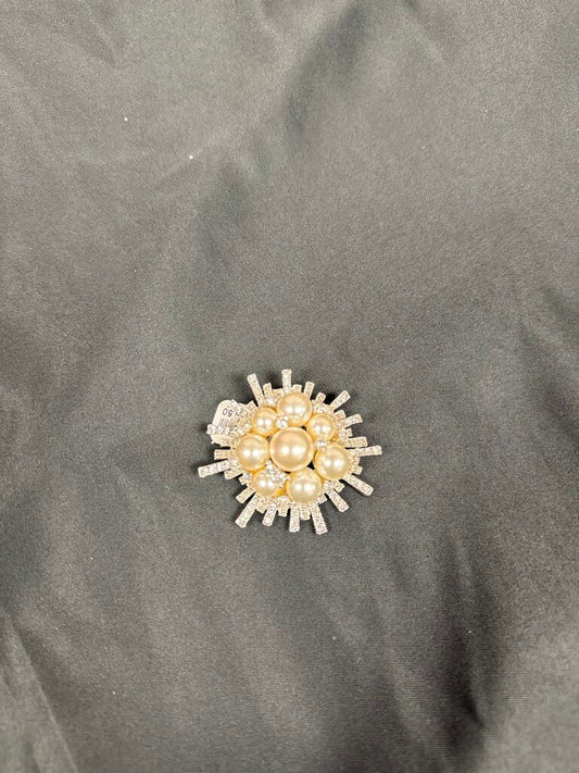 VTG - Pearl & Rhinestone Brooch/Necklace Charm