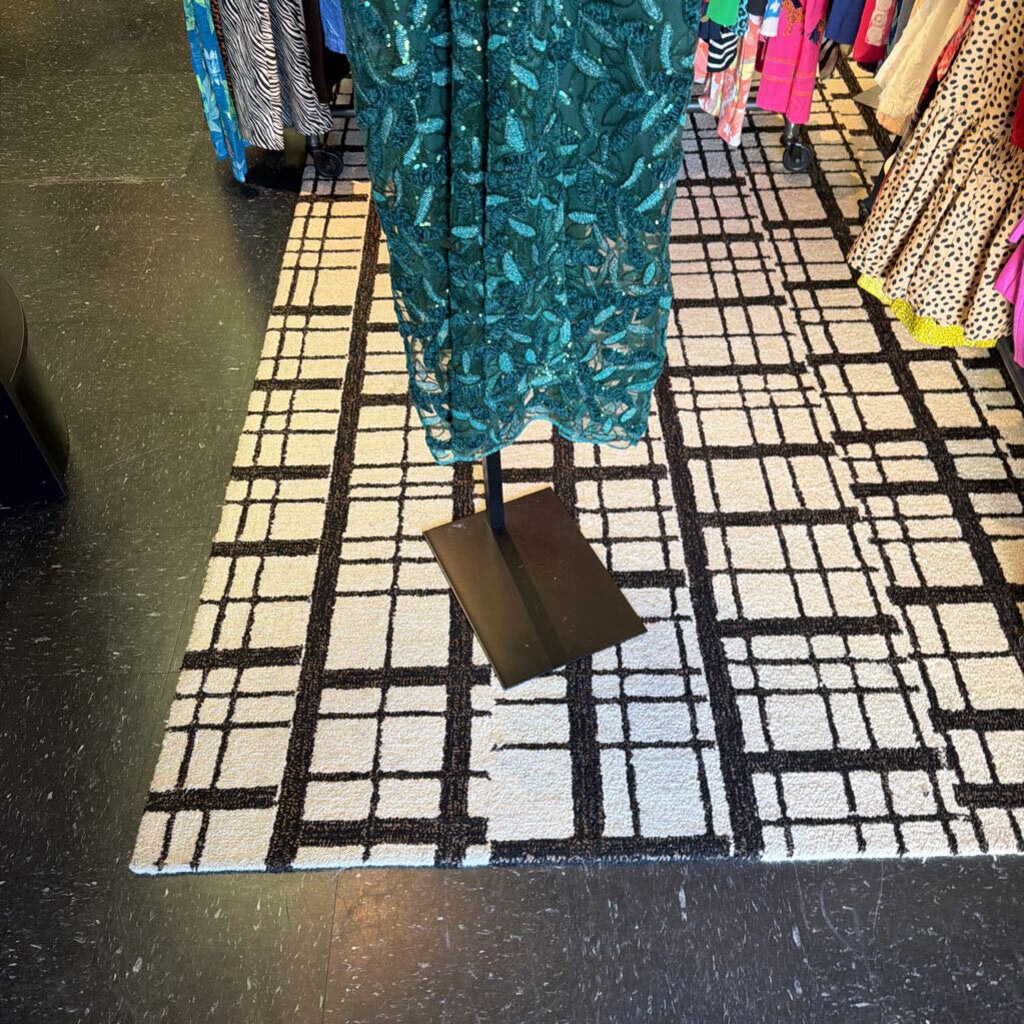 Holly Shae - Grace Dress in Midnight Mistletoe