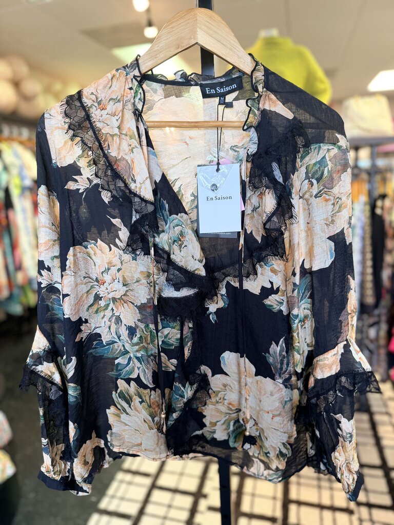 En Saison - NWT Floral Print Blouse