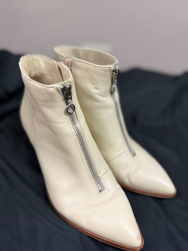 Sole Society - Desiray Cream Leather Front Zip Pointed Toe Booties
