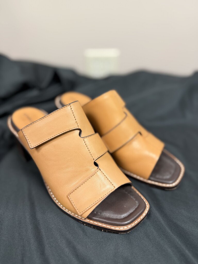 Donald Pliner - Amalia Open Toe Mule Sandal - Brown