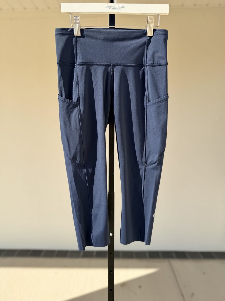 Lululemon - Cropped Align Leggings in Navy