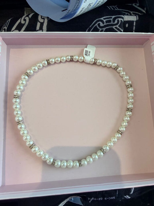 VTG Stretchy Pearl Necklace