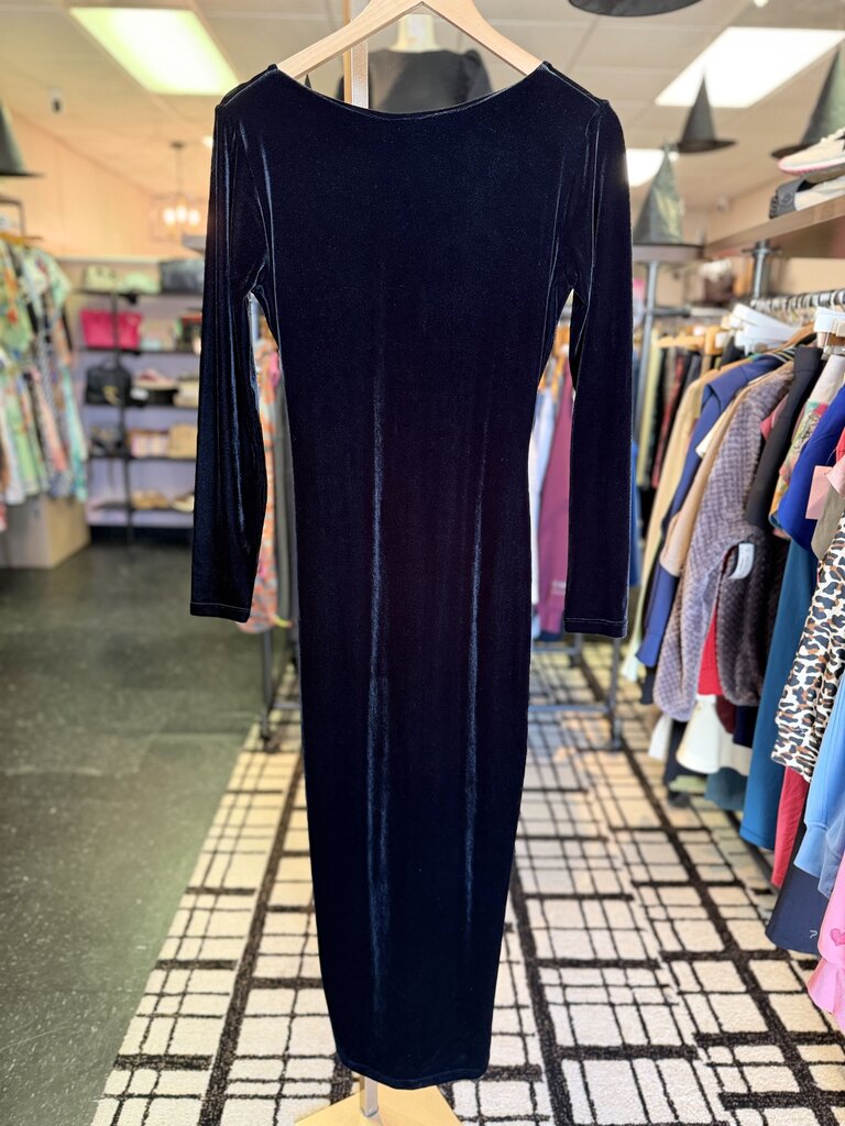 VTG Cache - Black Velvet Dress w. Low Back