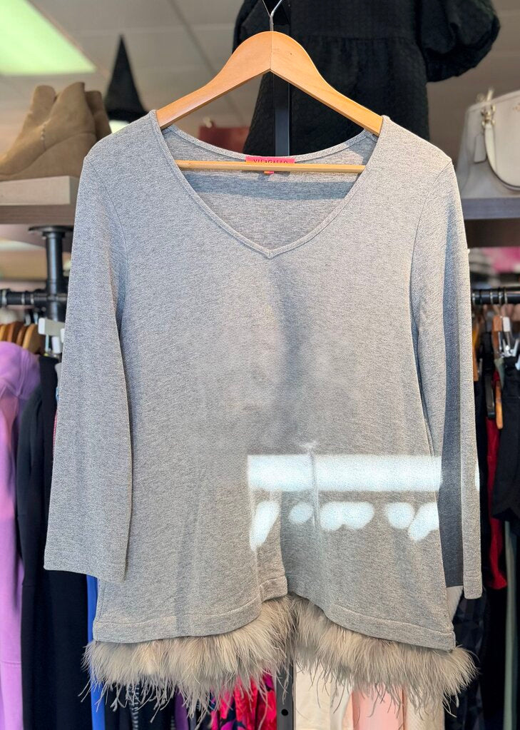 Vilagallo - Feather Trim V-Neck Sweater - Metallic