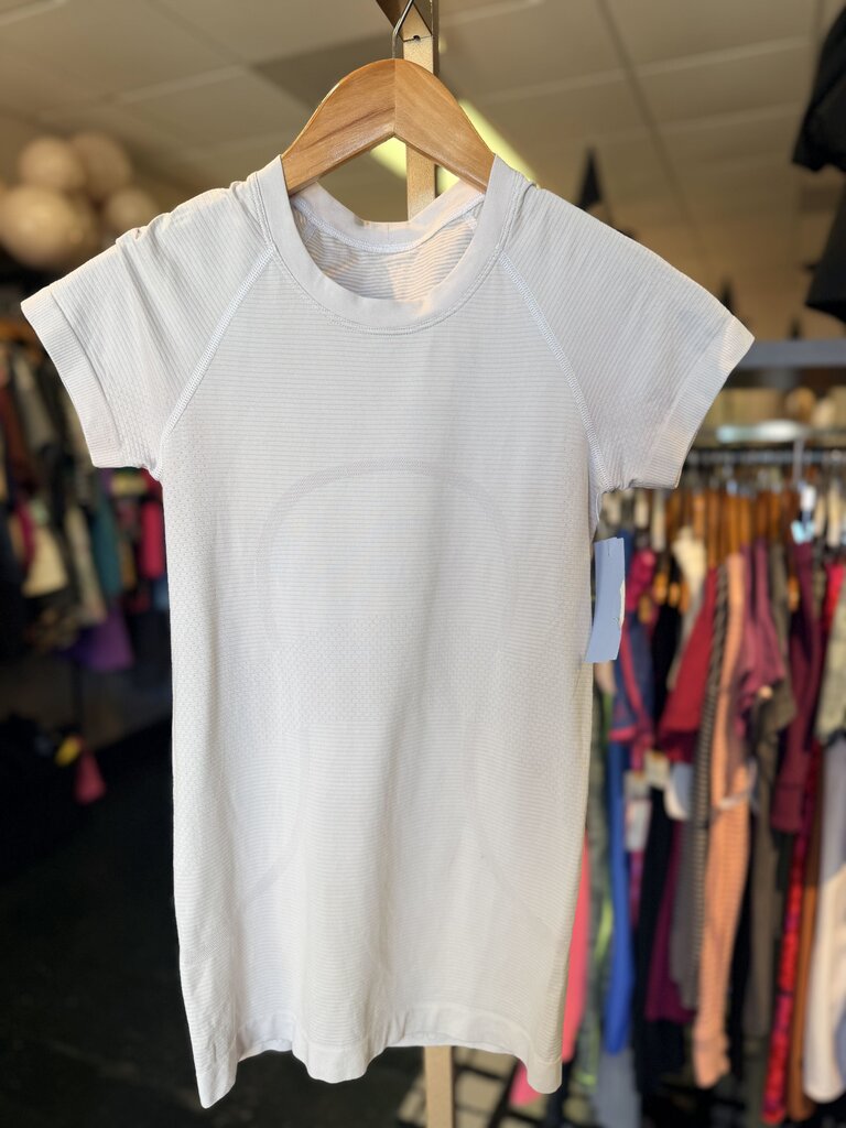 Lululemon - SS Swiftly Tech Top - Gray