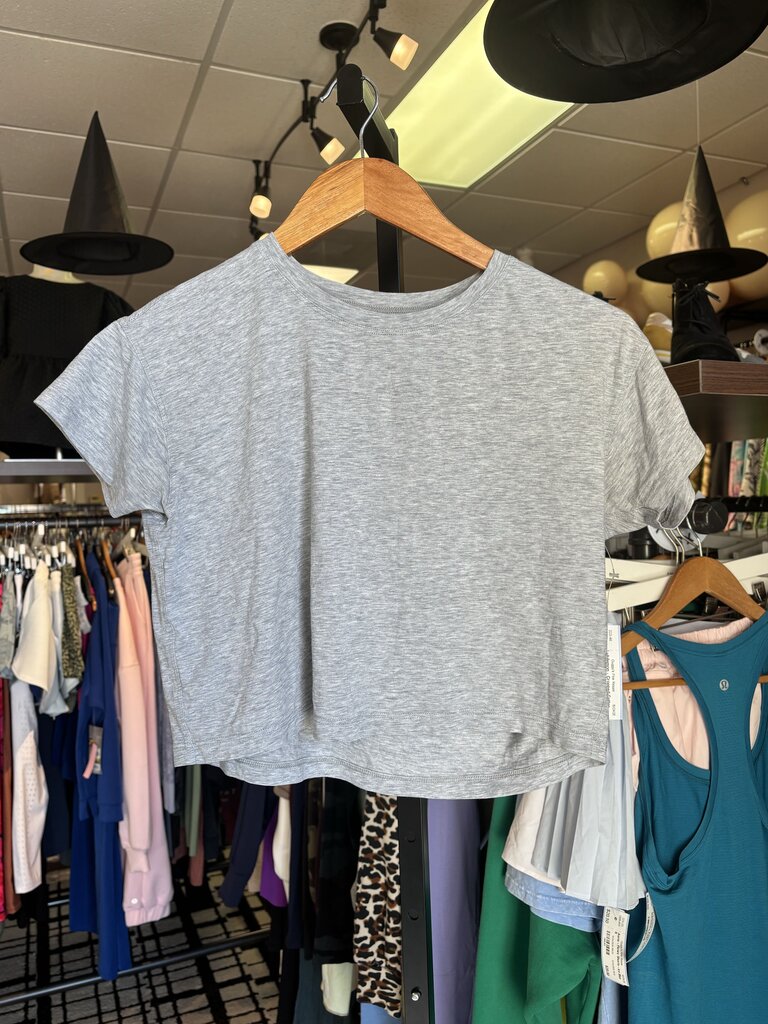 Lululemon - Cropped Cotton Tee - Gray