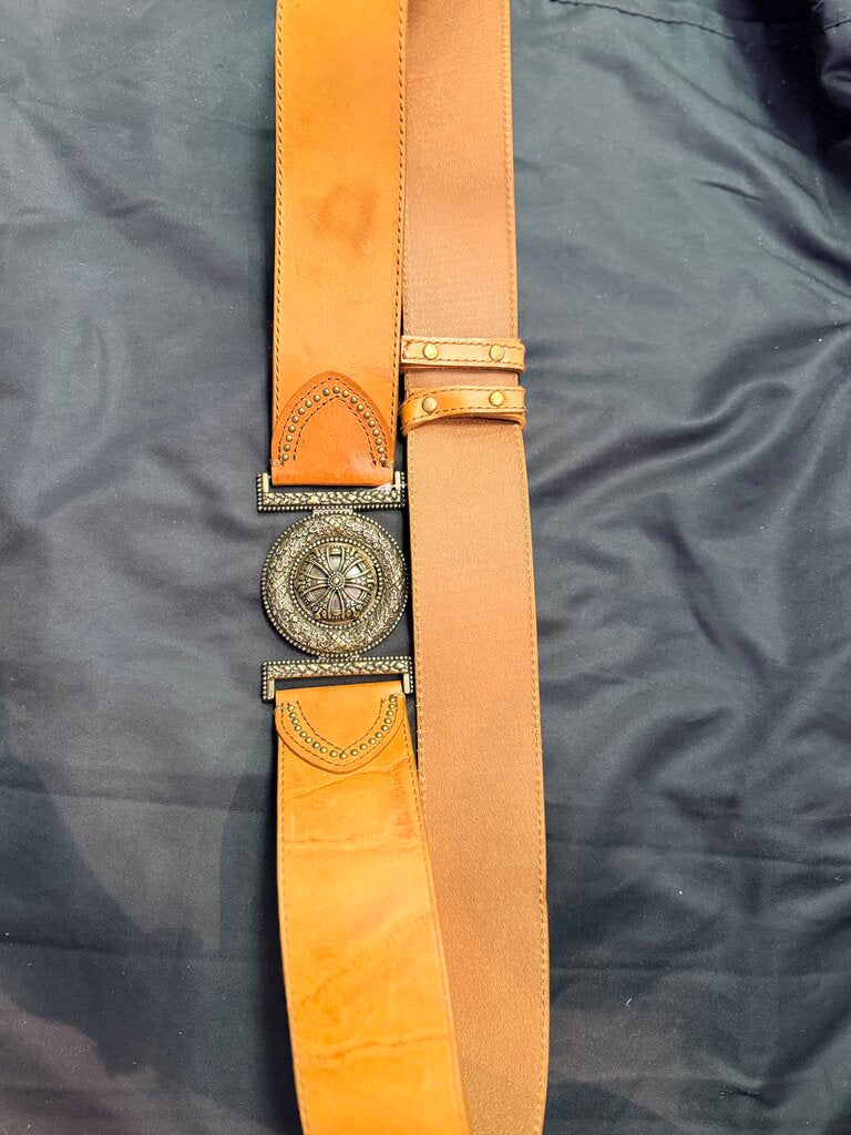 Coldwater Creek - Adjustable Leather Belt w. Gold Buckle