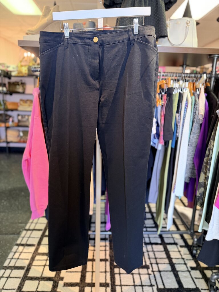 Chico's NWT - Pull-On Juliet Full Length Pants - Black